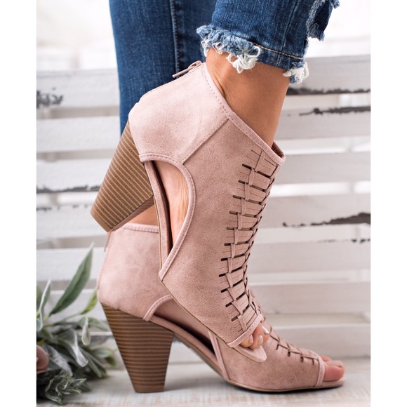 🆕LAST PAIR 💔 Mia Woven Booties In Blush - Picture 5 of 8